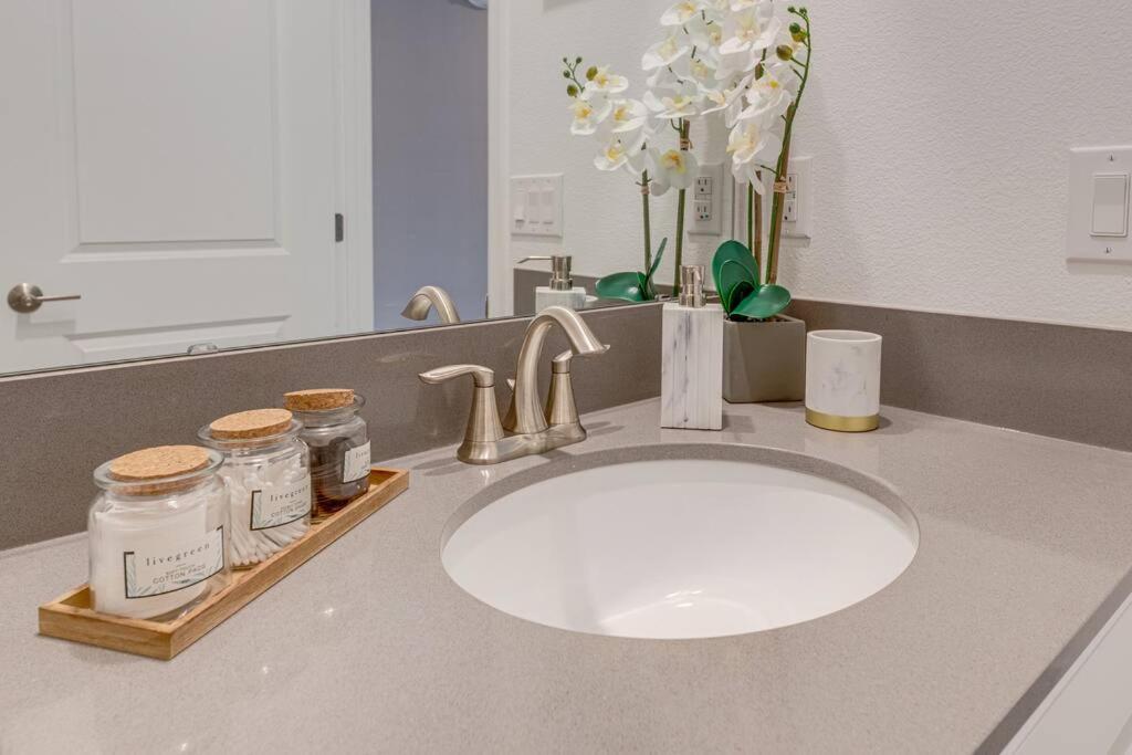 Newly Listed Townhouse Storey Lake, Free Waterpark Kissimmee Exterior foto