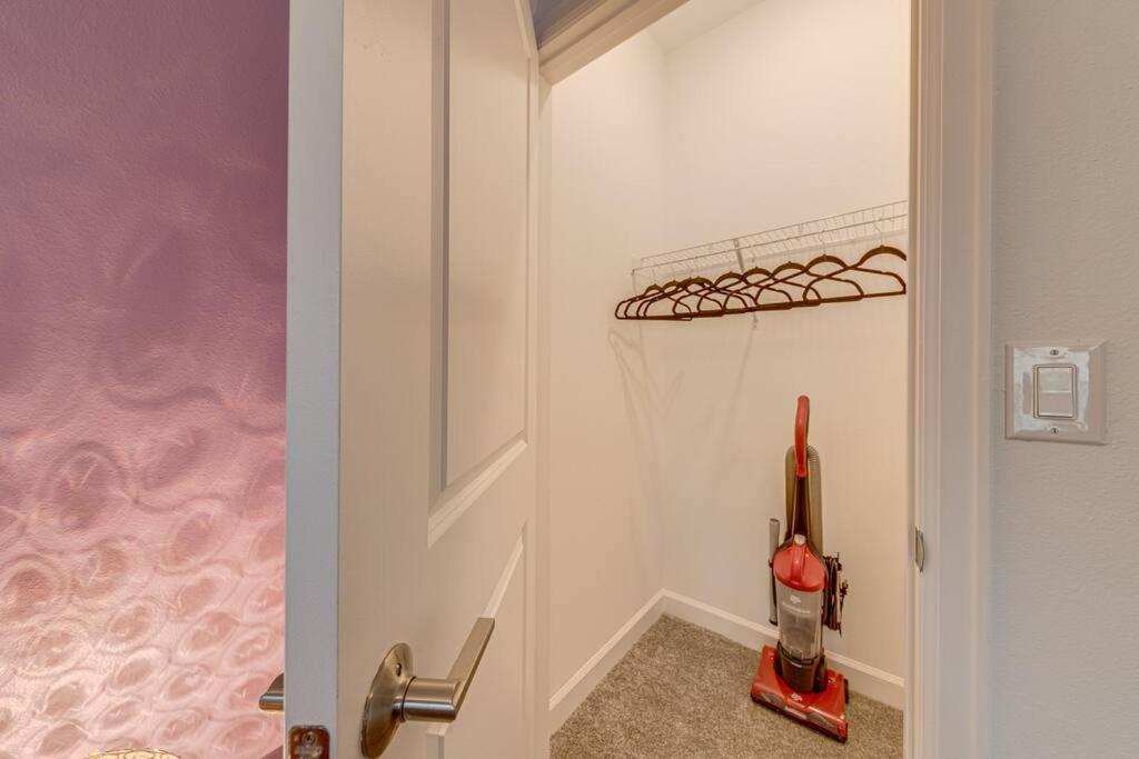 Newly Listed Townhouse Storey Lake, Free Waterpark Kissimmee Exterior foto